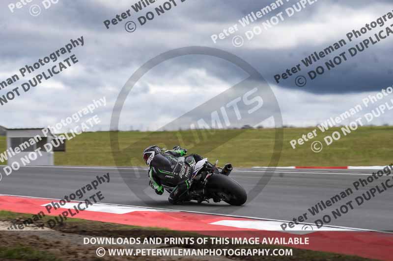 cadwell no limits trackday;cadwell park;cadwell park photographs;cadwell trackday photographs;enduro digital images;event digital images;eventdigitalimages;navarra;no limits trackdays;peter wileman photography;racing digital images;trackday digital images;trackday photos
